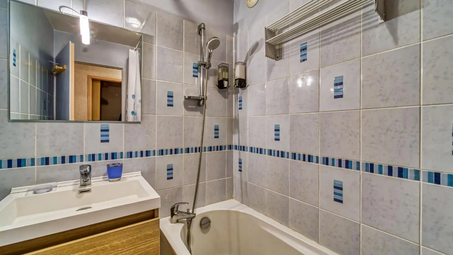 Apartment Les Gentianes 110 By Interhome Сен-Мартен-де-Бельвиль