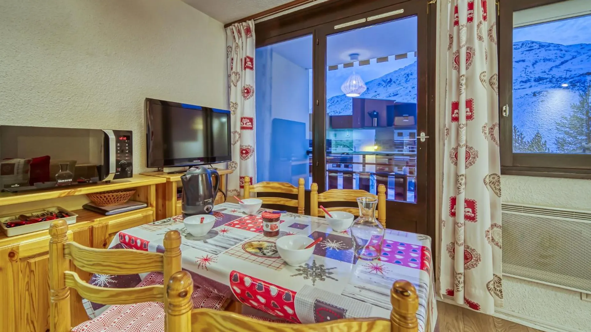 Apartment Les Gentianes 110 By Interhome Сен-Мартен-де-Бельвиль